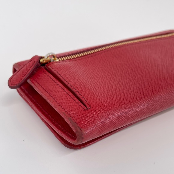 Prada Saffiano Red Wallet - Picture 6 of 7